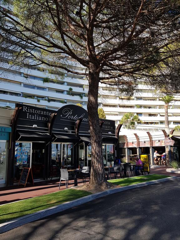 Apartments At Commodoro Villeneuve-Loubet Exteriör bild